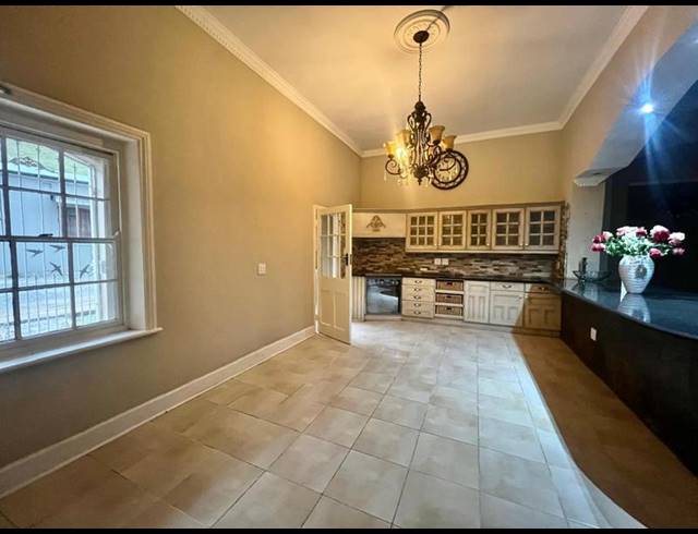 5 BEDROOM PROPERTY TO RENT IN CHASE VALLEY